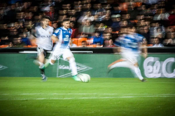 Valencia, İspanya - 8 Nisan: Piatti maçı sırasında İspanyol La Liga maç Valencia Cf ve Rcd Espanyol Mestalla Stadı nda arasında 8 Nisan 2018 Valencia, İspanya
