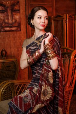 Hint kostüm genç kız