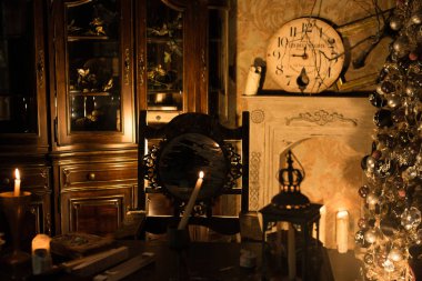 Noel atmosferinde bir sürü güzel ışık var.