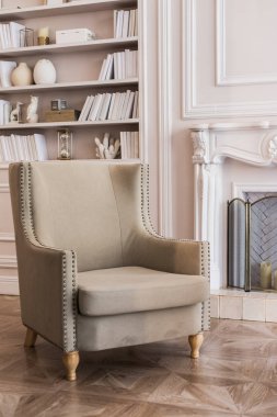 Minimalist tarzda yapılmış hafif ev içi