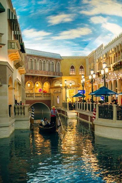 LAS VEGAS, EE.UU. - JUNIO 2019 The Venetian Resort Hotel Casino Venetian by Las Vegas Boulevard in Las Vegas — Foto de Stock