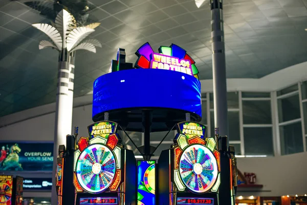 Las Vegas, USA - december, 2019 : slot machines in aeroport — Stock Photo, Image
