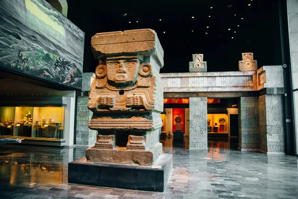 MEXICO CITY - JULY, 2019: Interior of National Museum of Anthropology — Stock Photo, Image