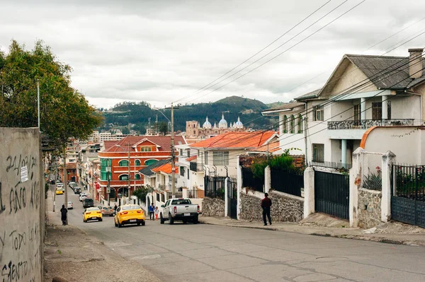 Ecuador, Cuenca - décembre, 2018 vieille ville des conquistadors en Amérique latine, rues — Photo