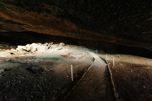 Σπήλαιο Milodon στο εθνικό πάρκο Torres del Paine, Χιλή — Φωτογραφία Αρχείου