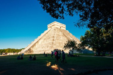 Etkileyici Chichen Itza Maya Piramidi El Castillo, Meksika - Haziran, 2018.