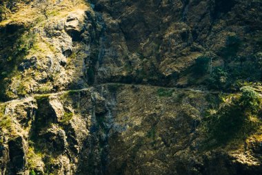 Yalnız yol, Annapurnas yolu, Himalayalar, Nepal 'de
