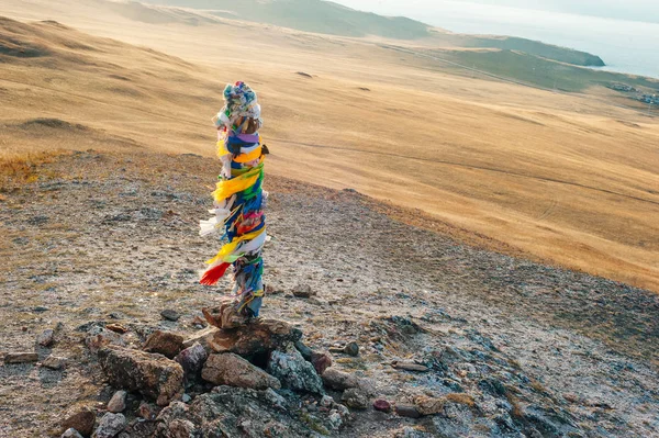 Träshamanska totem vid Burhan Cape, Bajkalsjön, Ryska federationen — Stockfoto