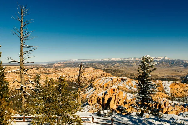 Vue grand angle du parc national de Bryce Canyon à Sunrise, Colorado, États-Unis — Photo