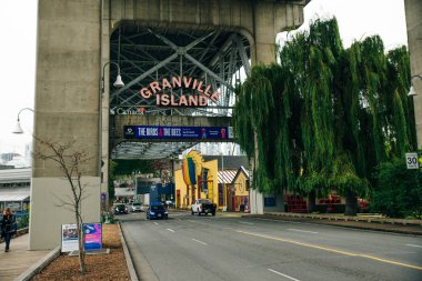Vancouver, Kanada - Ağustos 2019 Granville Market tabelası. Pazar ünlü bir turistik merkezdir.. 