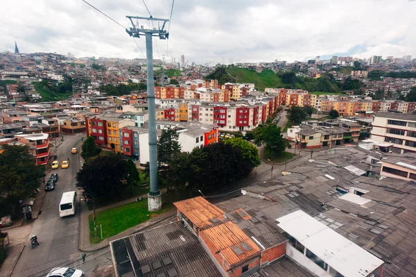Hermosa vista de alto ángulo de la ciudad de Manizales en la zona de café de Colombia, América del Sur — Foto de Stock