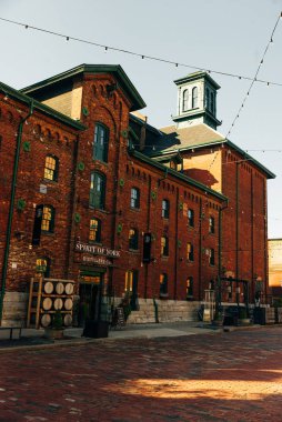 Toronto, Kanada - Kasım, 2019 Damıtma Bölgesi Eski Gooderham Worts Damıtımevi