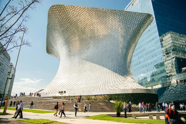 Mexico, Mexico stad - juni 2019 Het moderne Soumaya kunstmuseum — Stockfoto