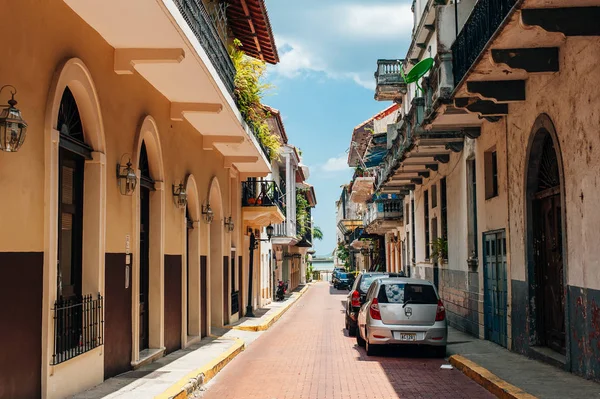 Panama City, Panama - červen,2019. Staré budovy ve staré části Panama City — Stock fotografie