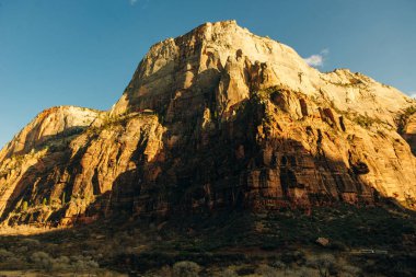 Zion Ulusal Parkı, Utah 'ın güneybatısında, Springdale yakınlarında bulunan bir Amerikan milli parkı.
