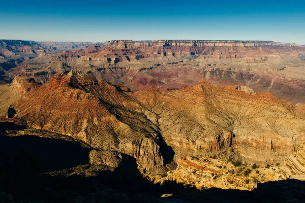 Uitzicht over de Grand Canyon vanaf de zuidelijke rand — Stockfoto