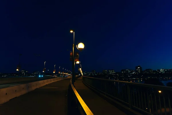 City street light in vancouver at night, bc, canada - november, 2019 — 스톡 사진