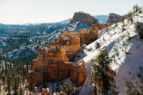 Kiváló kilátás az inspirációs pont a Bryce Canyon Nemzeti Park Utah — Stock Fotó