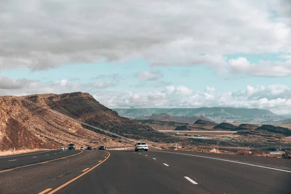 Μεγάλος υδρολογικός δρόμος προς το φράγμα Hoover, nevada, ΗΠΑ - Δεκέμβριος 2019 — Φωτογραφία Αρχείου