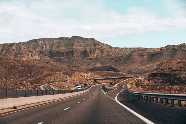 Wielka dorzecze hwy droga do tamy Hoover, Nevada, usa — Zdjęcie stockowe