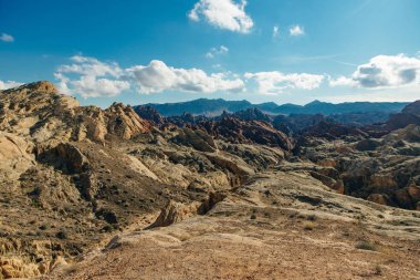 Yangın Kanyonu Silika Kubbesi 'nin panoramik görüntüsü.