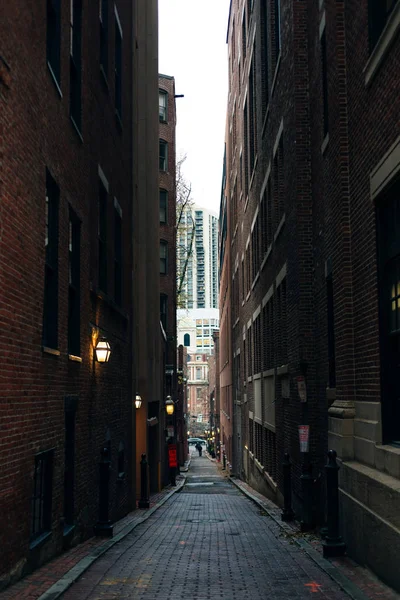 Boston, Massachusetts, USA - november 2019 street and old buildings in Beacon Hill — Stok fotoğraf