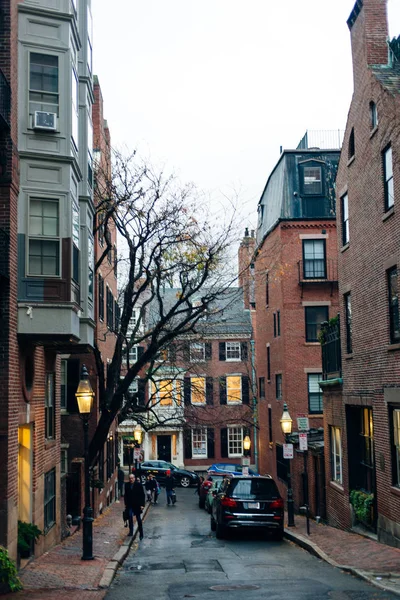 Boston, Massachusetts, USA - november 2019 street and old buildings in Beacon Hill — стокове фото