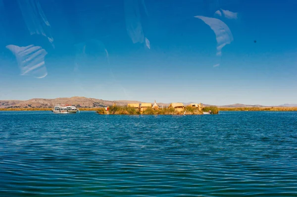 Titino Floating Islands στη λίμνη Τιτικάκα, Περού — Φωτογραφία Αρχείου