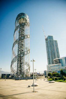 BATUMI, GEORGIA - Eylül 2019 Alfabetik Kule