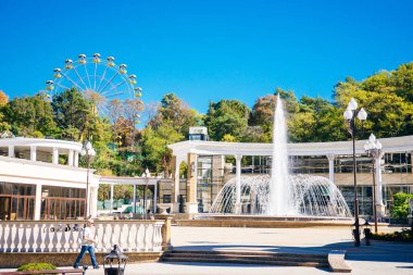 KISLOVODSK, RUSSIA - Eylül 2019 Kislovodsk 'taki Narzan Galerisinde Çeşme