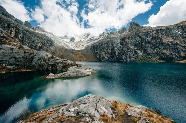Саміт Нев Чуруп Лагуна Національний Парк Уаскаран Андах Південна Америка — стокове фото