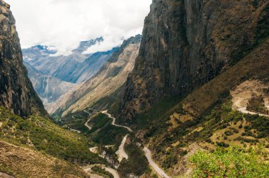 Machu Picchu 'daki Urubamba Vadisi' nin manzarası.
