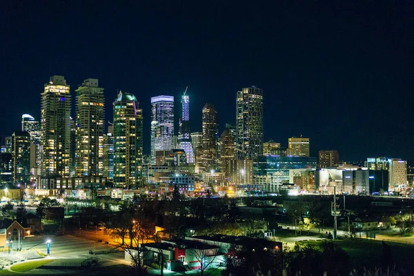 Calgary カナダ 12月 2019カルガリースカイラインの夜景 — ストック写真