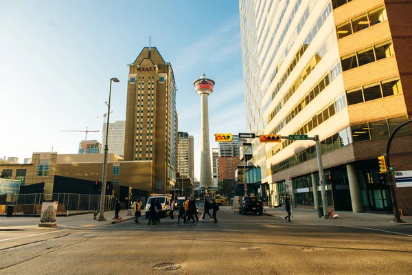 Kilátás Calgaryra Belvárosban Centre Streeten Magas Vállalati Irodai Felhőkarcolókkal Kanada — Stock Fotó