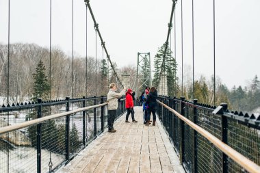 Kışın Quebec 'te Montmorency şelalesi. Quebec, Kanada, Kuzey Amerika - Aralık, 2019.