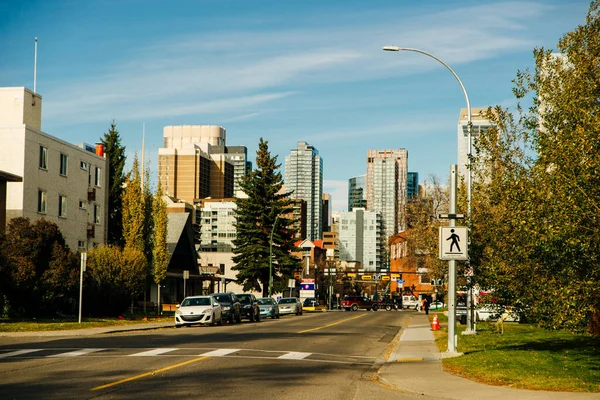 Vista Del Centro Calgary Centre Street Mostrando Altos Rascacielos Oficinas — Foto de Stock