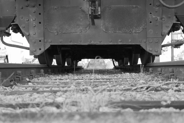 Doodlopende straat, Railroad tracks — Stockfoto
