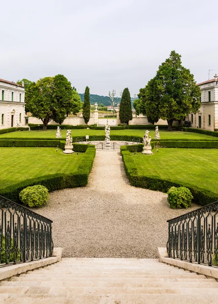 Vicenza, Veneto, Italië - Villa Cordellina Lombardi, gebouwd in de 18e eeuw. — Stockfoto