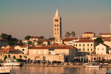Rab, Hırvat turist resort dört onun bel için ünlü şehir