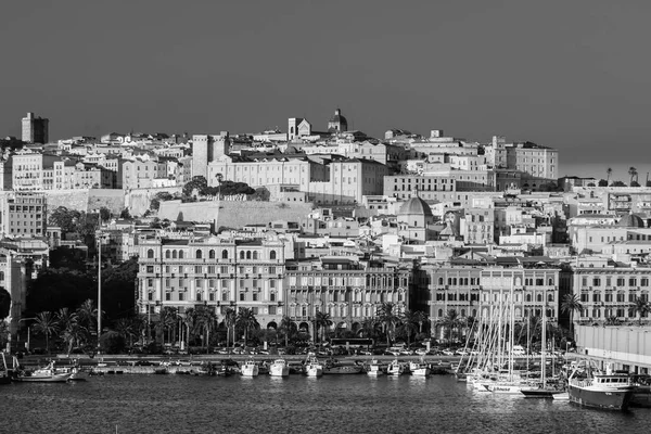 Vista de Cagliari, Sardenha, Itália . — Fotografia de Stock