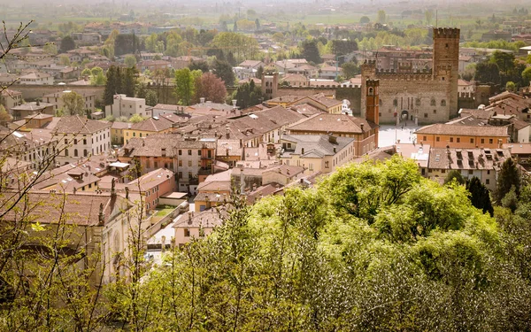 Panorama van de oude stad van Marostica beroemd om de emissi Schaken — Stockfoto