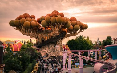 Gardaland Tema parkı Castelnuovo Del Garda, İtalya.