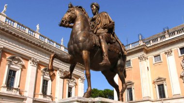 Roma İmparator Marcus Aurelius bronz at heykeli.