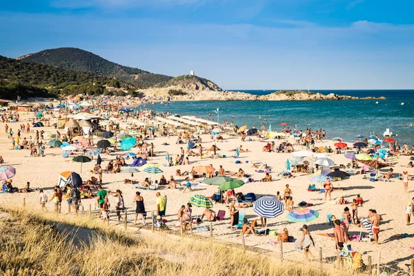 Les magnifiques plages de la baie de Chia, Sardaigne, Italie . — Photo