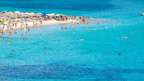 Tuerredda, una de las playas más bellas de Cerdeña . — Foto de Stock