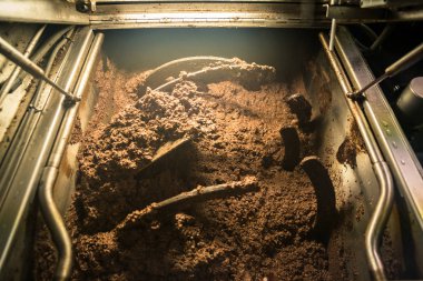 Modern yağ fabrikasında üretim hamuru.