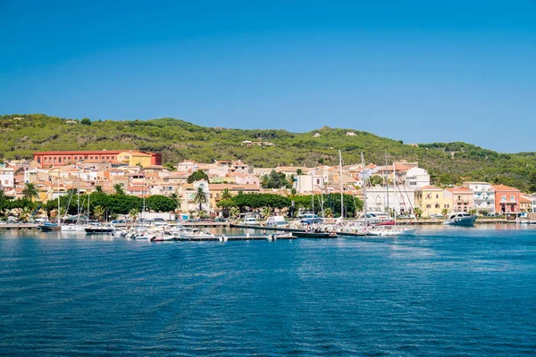 Utsikt över Carloforte, ön San Pietro, Sardinien, Italien. — Stockfoto