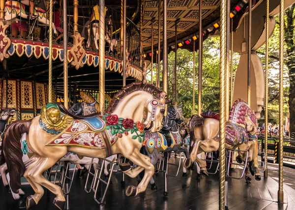 Vintage merry-go-round carousel. — Stock Photo, Image