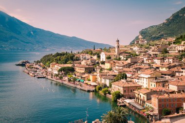 Panorama Limone sul Garda, lake Garda, İtalya.