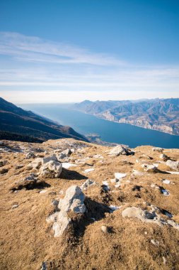 Mount Baldo, İtalya en baştan görülen Garda Gölü Panoraması.